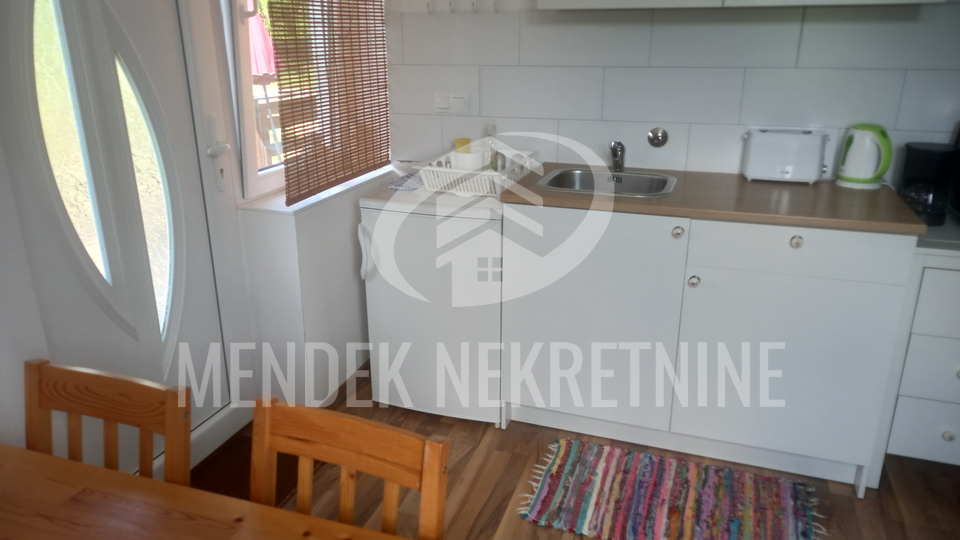 House&comma; 170 m2&comma; For Sale&comma; Plitvi&ccaron;ka Jezera - Li&ccaron;ko Petrovo Selo