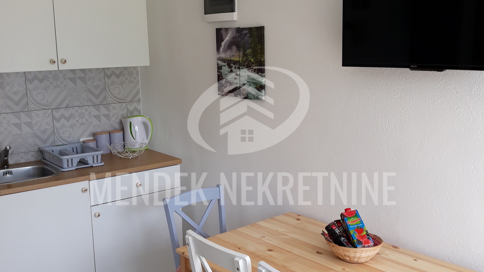 House&comma; 170 m2&comma; For Sale&comma; Plitvi&ccaron;ka Jezera - Li&ccaron;ko Petrovo Selo