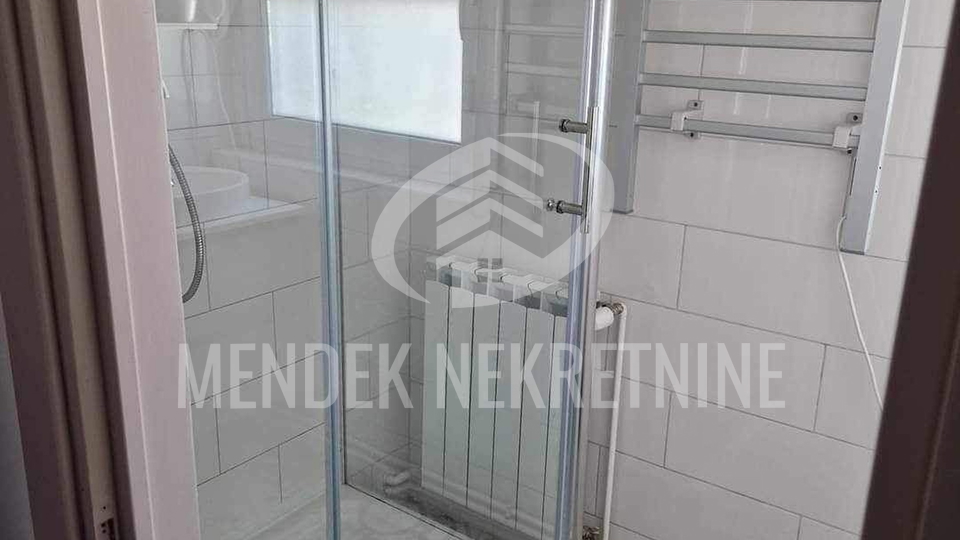 House&comma; 135 m2&comma; For Sale&comma; Vara&zcaron;din - Centar