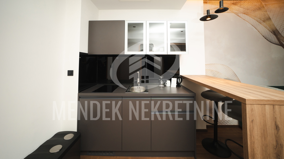 NOVO! 2 SOBAN APARTMAN U SKLOPU HOTELA, VARAŽDIN, CENTAR
