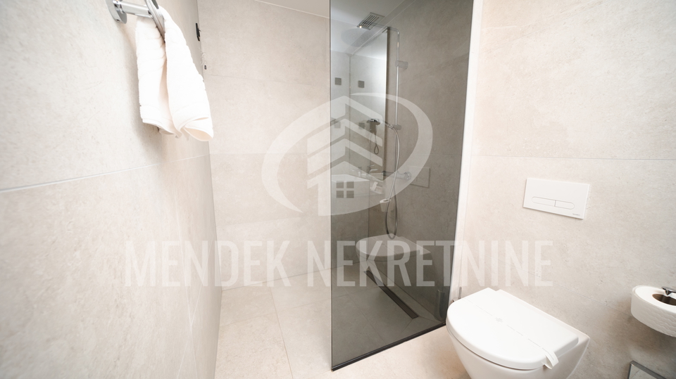 NOVO! 2 SOBAN APARTMAN U SKLOPU HOTELA, VARAŽDIN, CENTAR