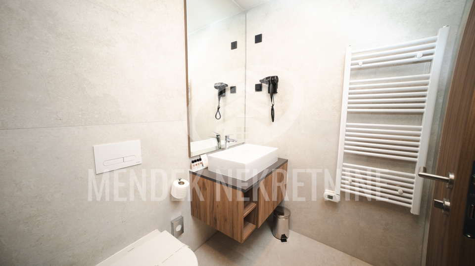 NOVO! 2 SOBAN APARTMAN U SKLOPU HOTELA, VARAŽDIN, CENTAR