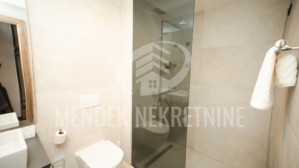 NOVO! APARTMAN U SKLOPU HOTELA, VARAŽDIN, CENTAR