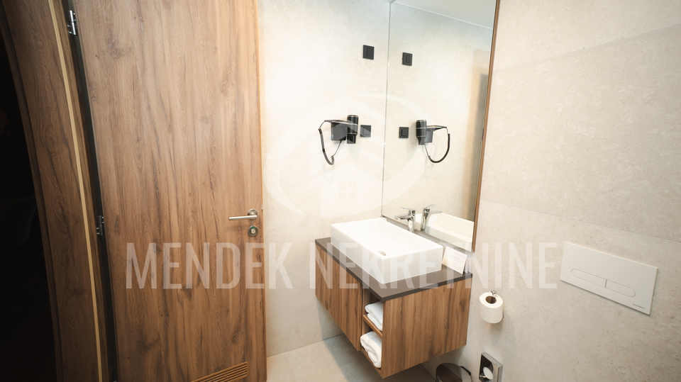 NOVO! APARTMAN U SKLOPU HOTELA, VARAŽDIN, CENTAR
