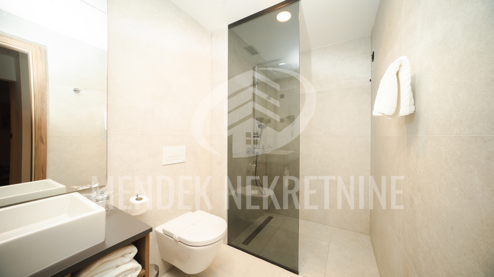 NOVO! 2 SOBAN APARTMAN U SKLOPU HOTELA, VARAŽDIN, CENTAR