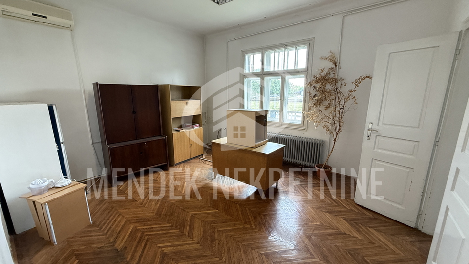 House, 250 m2, For Sale, Varaždin - Centar