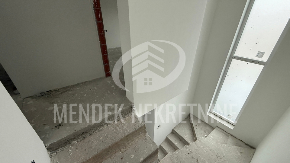 BEZ PROVIZIJE! NOVOGRADNJA! Obiteljski kvart! Kuća u nizu/stan s vrtom, 119,75 m2, prodaja