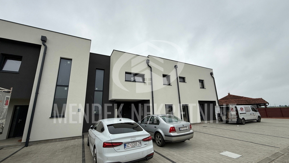 BEZ PROVIZIJE! NOVOGRADNJA! Obiteljski kvart! Kuća u nizu/stan s vrtom, 119,75 m2, prodaja