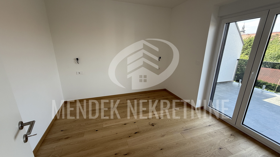 JEDINI I NAJBOLJI PENTHOUSE! LUKSUZ U STROGOM CENTRU GRADA !!!!