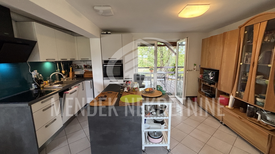 House&comma; 160 m2&comma; For Sale&comma; Trnovec Bartolove&ccaron;ki - &Zcaron;abnik