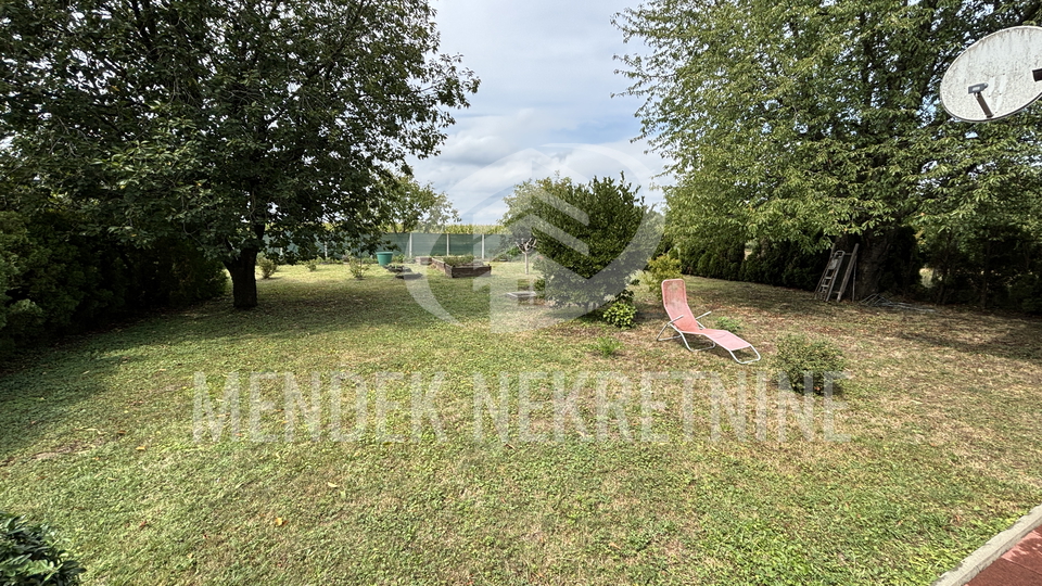 House&comma; 160 m2&comma; For Sale&comma; Trnovec Bartolove&ccaron;ki - &Zcaron;abnik