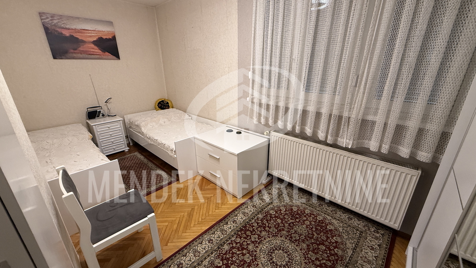 House, 100 m2, For Sale, Varaždin - Banfica