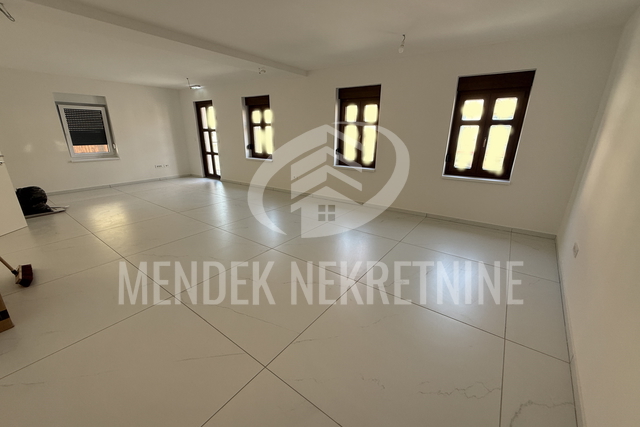 USELJIVO! 134 m2,  parkirno mjesto, Varaždin, centar, prodaja
