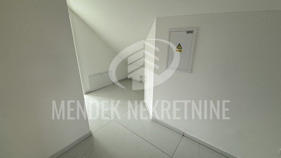 Gesch&auml;ftsraum&comma; 134 m2&comma; Vermietung&comma; Vara&zcaron;din - Centar