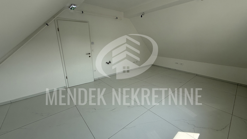 Gesch&auml;ftsraum&comma; 134 m2&comma; Vermietung&comma; Vara&zcaron;din - Centar