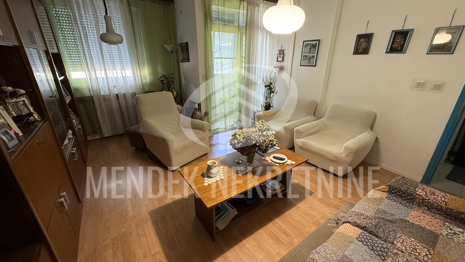 BEZ PROVIZIJE! 2 SOBAN STAN, 54 m2, useljivo, Banfica, Varaždin