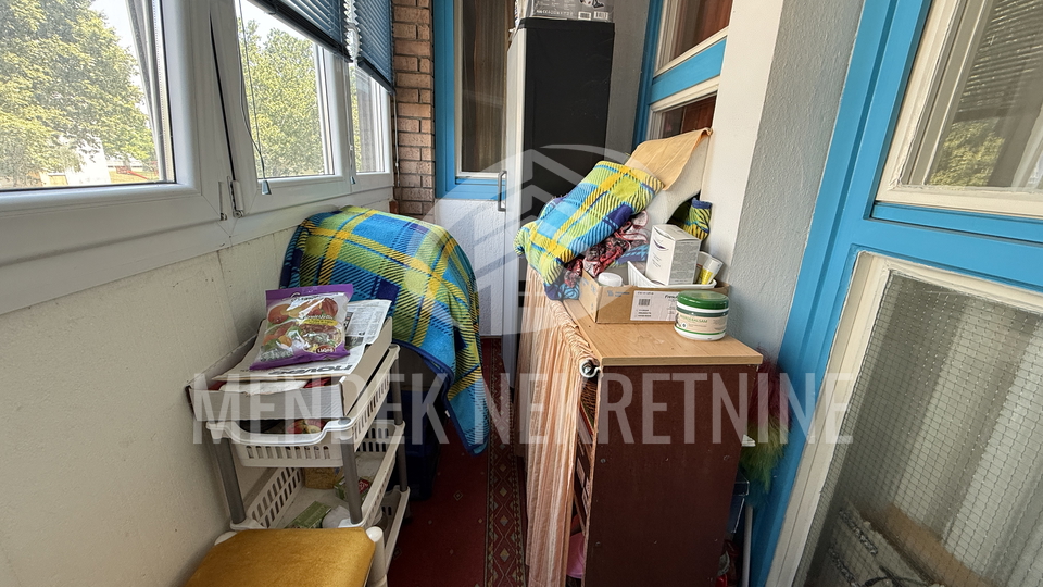 BEZ PROVIZIJE! 2 SOBAN STAN, 54 m2, useljivo, Banfica, Varaždin