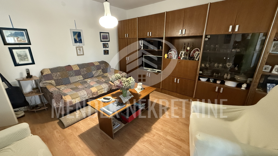 BEZ PROVIZIJE! 2 SOBAN STAN, 54 m2, useljivo, Banfica, Varaždin