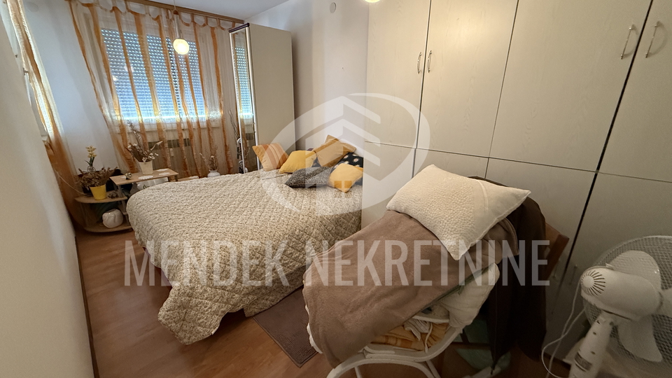 BEZ PROVIZIJE! 2 SOBAN STAN, 54 m2, useljivo, Banfica, Varaždin