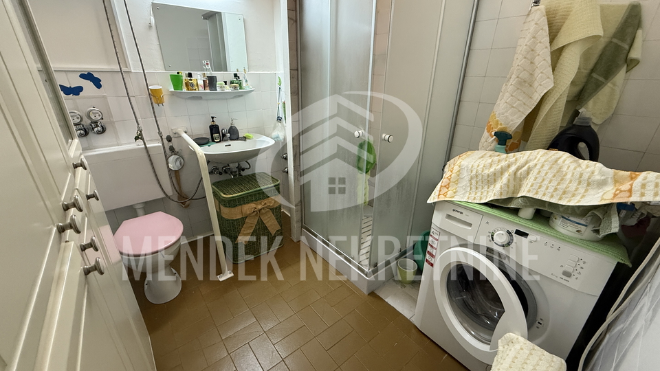 BEZ PROVIZIJE! 2 SOBAN STAN, 54 m2, useljivo, Banfica, Varaždin