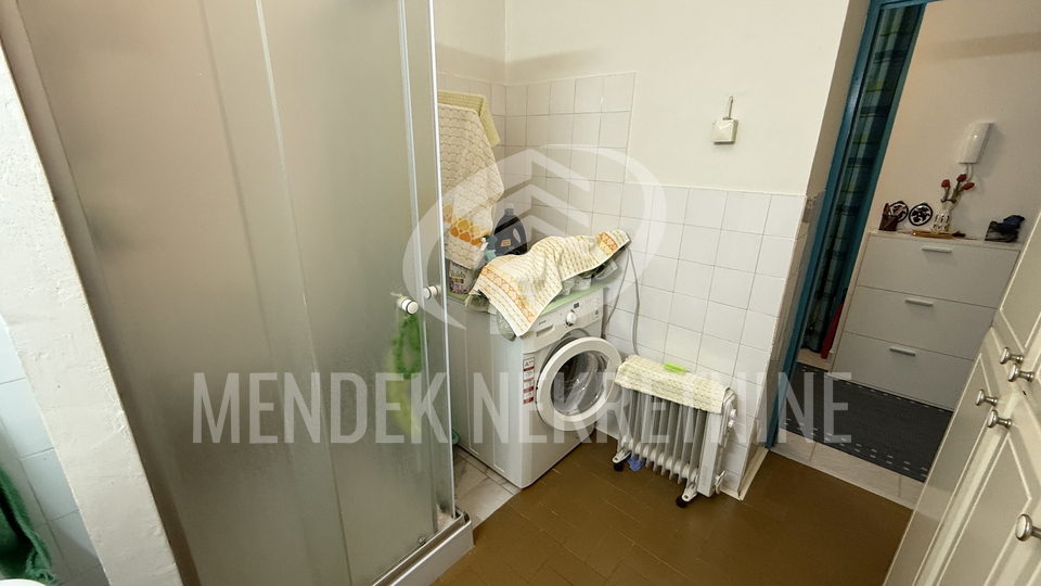 BEZ PROVIZIJE! 2 SOBAN STAN, 54 m2, useljivo, Banfica, Varaždin