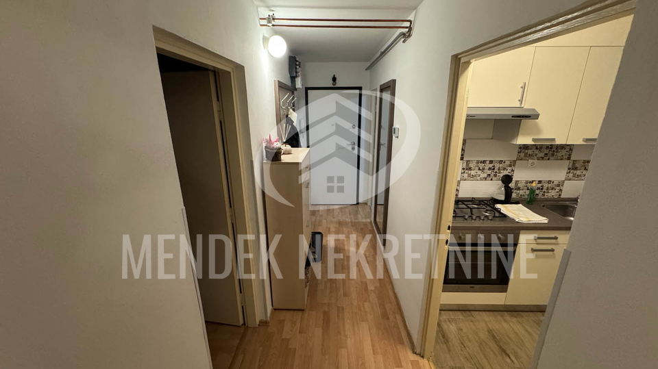 Apartment&comma; 52 m2&comma; For Sale&comma; Vara&zcaron;din - Centar
