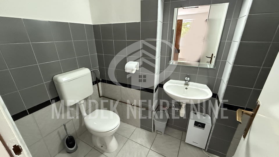 Poslovni prostor 36 m2, Varaždin, centar, najam