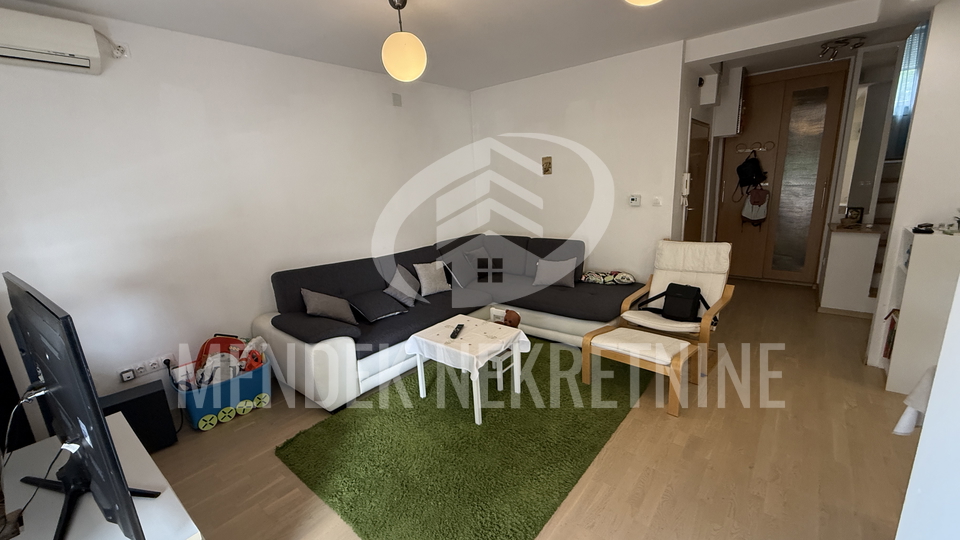 3 SOBAN STAN 65 m2, balkon, 2. kat, useljivo, Čakovec, Jug, najam