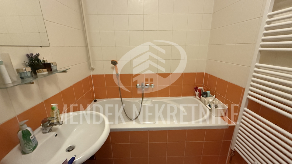 3 SOBAN STAN 65 m2, balkon, 2. kat, useljivo, Čakovec, Jug, najam