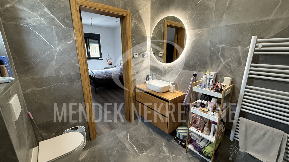 House&comma; 240 m2&comma; For Sale&comma; Vara&zcaron;din Breg