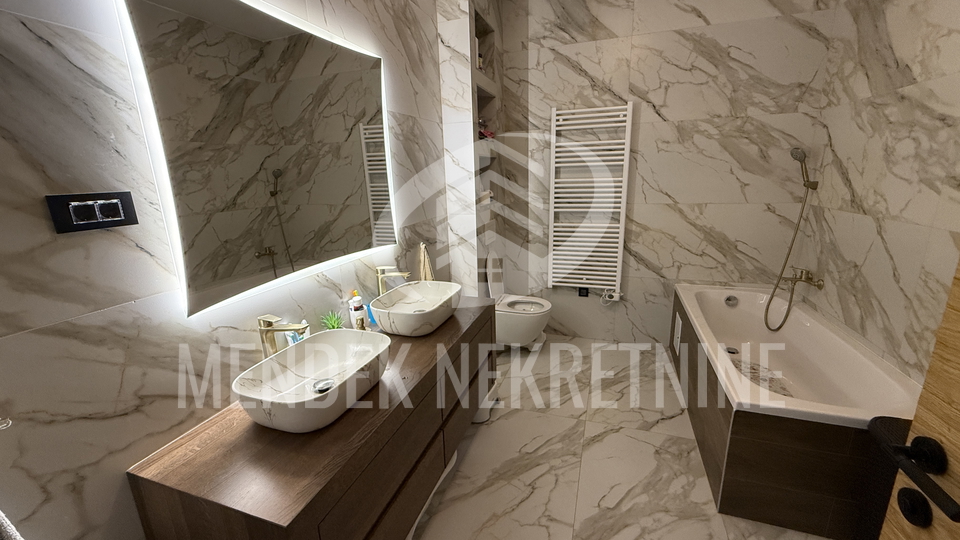 Haus&comma; 280 m2&comma; Verkauf&comma; Vara&zcaron;din Breg