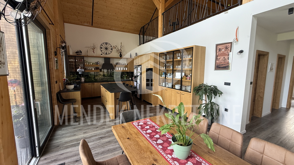 Haus&comma; 280 m2&comma; Verkauf&comma; Vara&zcaron;din Breg