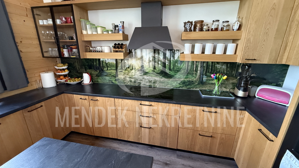 House&comma; 240 m2&comma; For Sale&comma; Vara&zcaron;din Breg