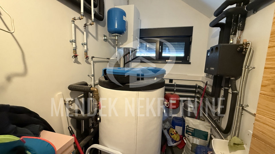 House&comma; 240 m2&comma; For Sale&comma; Vara&zcaron;din Breg