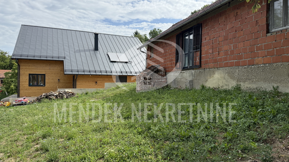 House&comma; 240 m2&comma; For Sale&comma; Vara&zcaron;din Breg