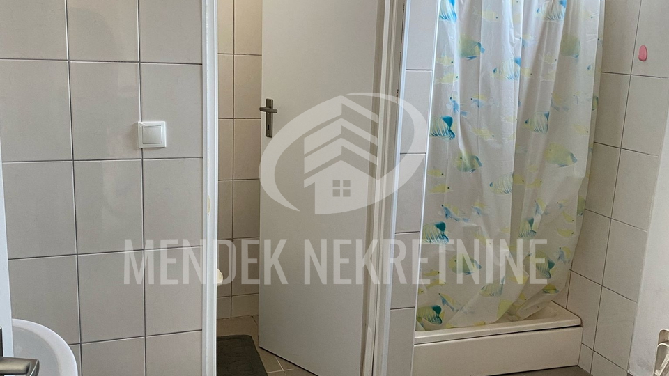Casa, 250 m2, Affitto, Varaždin - Centar