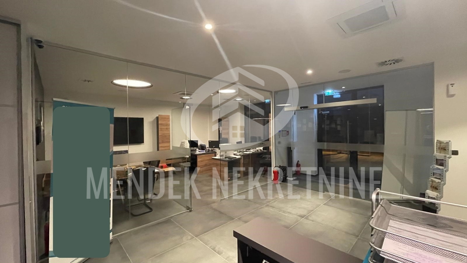 Commercial Property, 110 m2, For Sale, Varaždin - Vilka Novaka