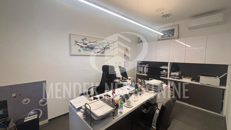 Commercial Property, 110 m2, For Sale, Varaždin - Vilka Novaka