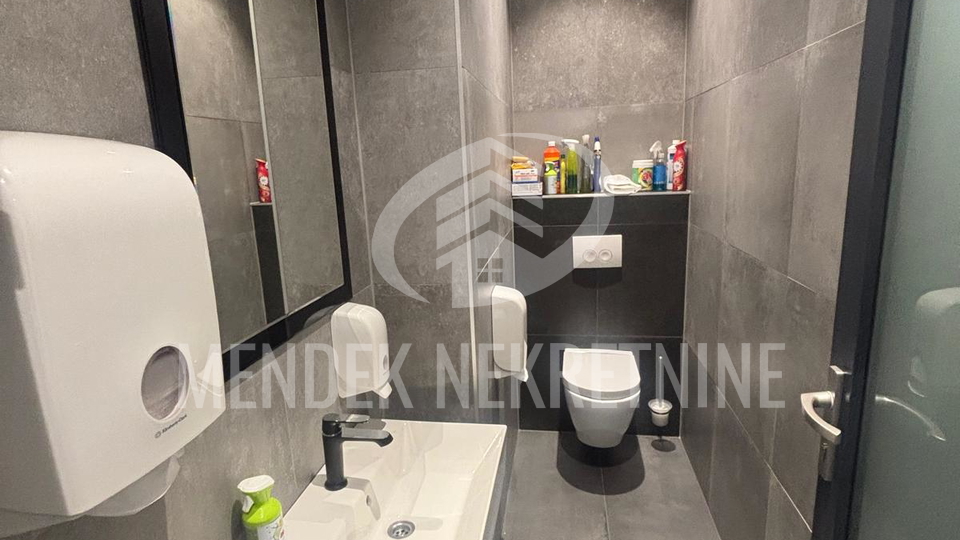 NAMJEŠTEN UREDSKI POSLOVNI PROSTOR 110 m2, VARAŽDIN
