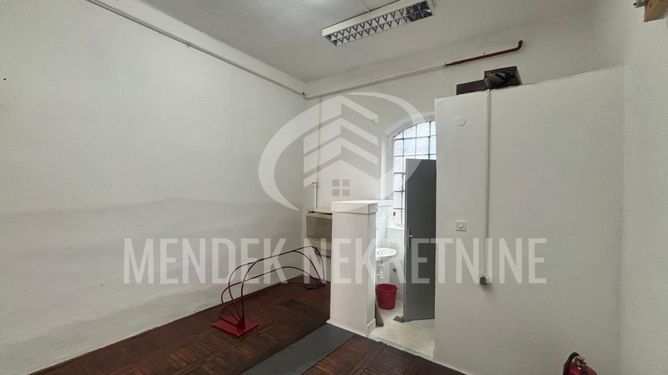 Poslovni prostor 47 m2, Varaždin, centar, najam