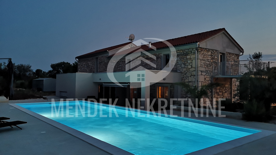 Hi&scaron;a&comma; 350 m2&comma; Prodaja&comma; Pore&ccaron;