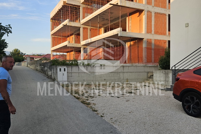 BEZ PROVIZIJE!!! 4-S stan 102,17 m2, 1. kat, prodaja