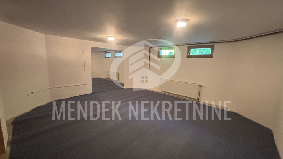 Haus, 200 m2, Verkauf, Varaždin - Centar