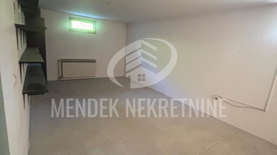 Haus, 200 m2, Verkauf, Varaždin - Centar