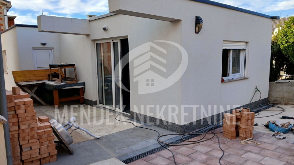 House, 250 m2, For Sale, Povljana