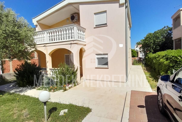 Casa, 250 m2, Vendita, Povljana