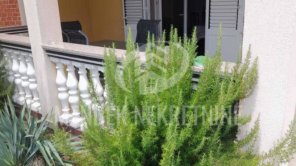 House, 250 m2, For Sale, Povljana