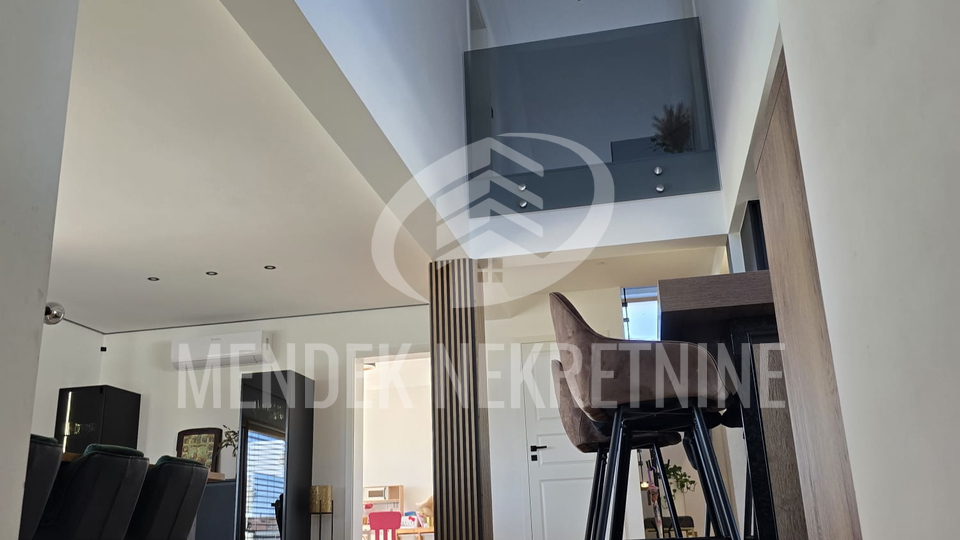 Casa, 280 m2, Vendita, Sračinec