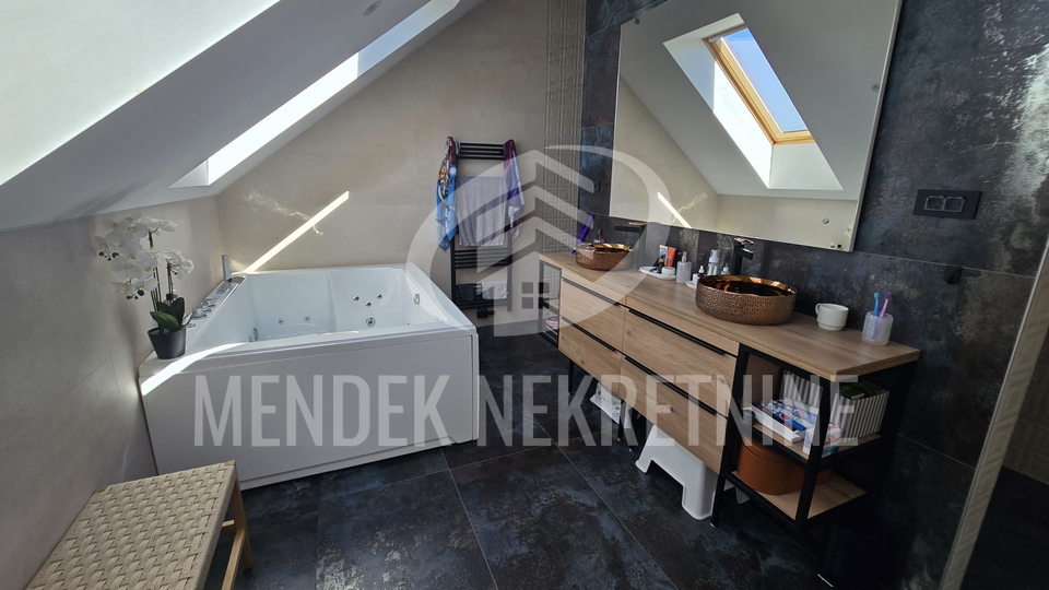 Casa, 280 m2, Vendita, Sračinec