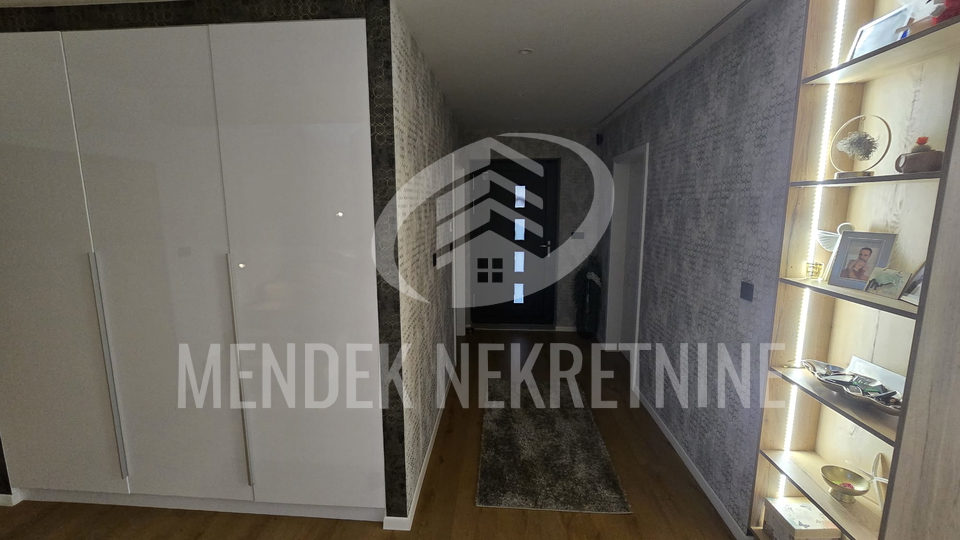 Casa, 280 m2, Vendita, Sračinec